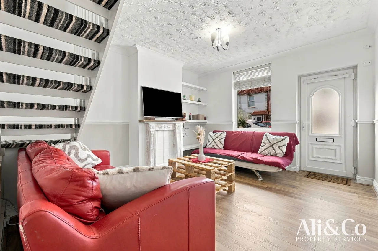 Richmond Road, Grays, RM17, photo 9