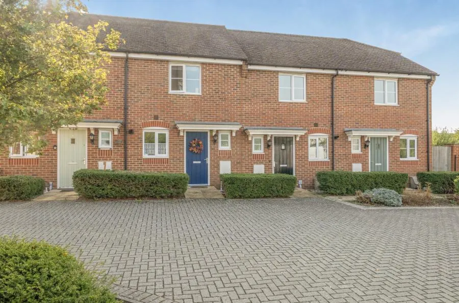 2 bed house for sale, Jardine Place, Bracknell, RG12