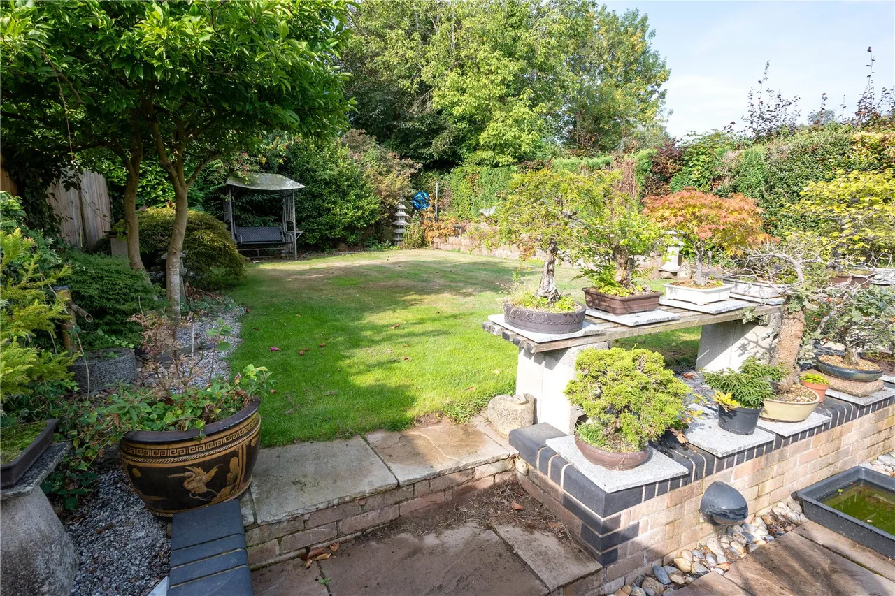 Stourbridge Road, Fairfield, Bromsgrove, Worcestershire, B61 9LR, photo 24