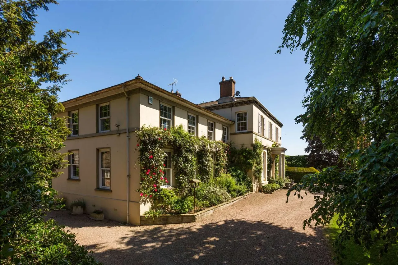 6 bed house for sale — Aldborough Grange, Aldborough, Boroughbridge, York, YO51 9EZ