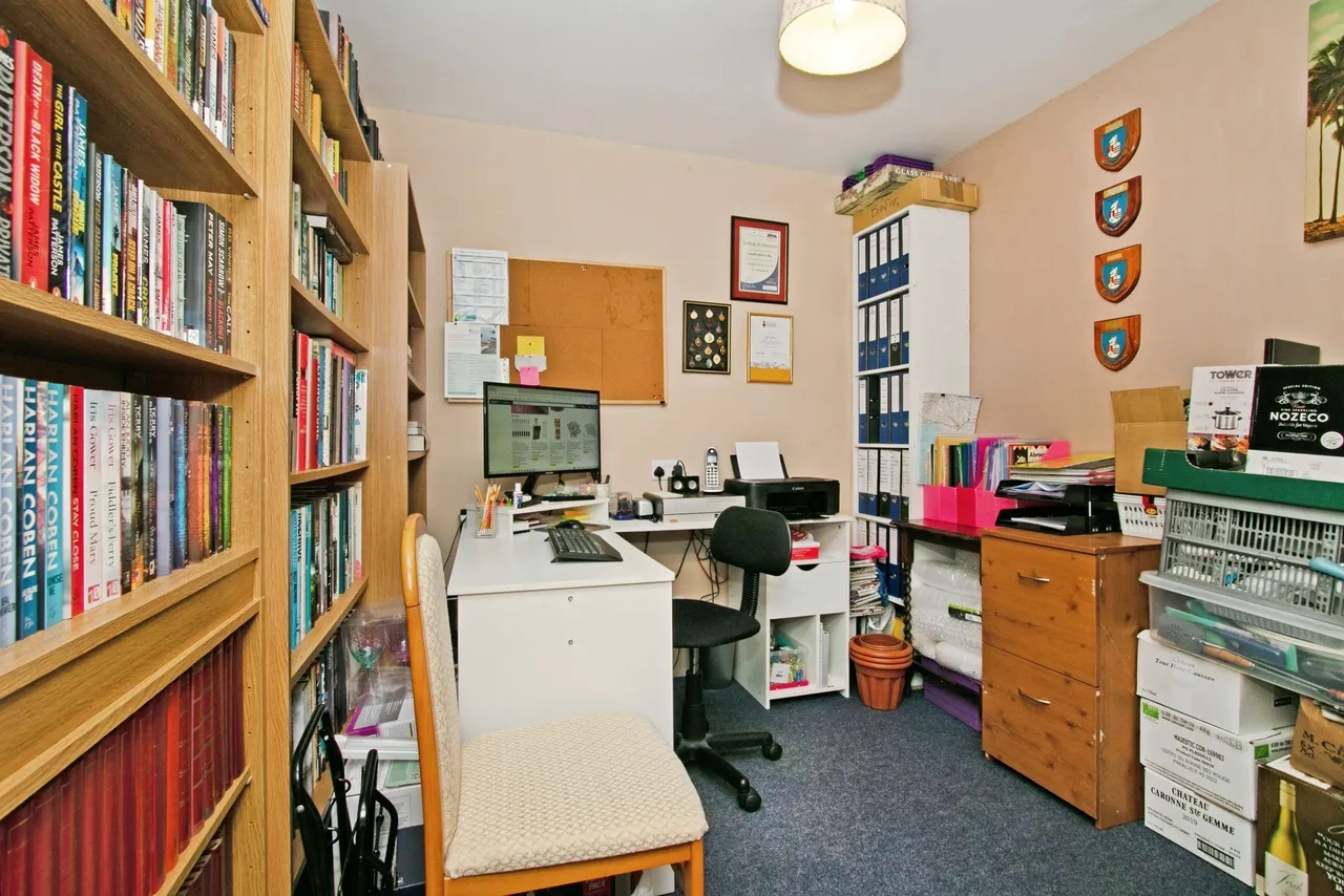 Primrose Close, Camborne, TR14, photo 13