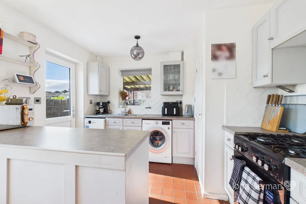 Norman Road, Tutbury, photo 4
