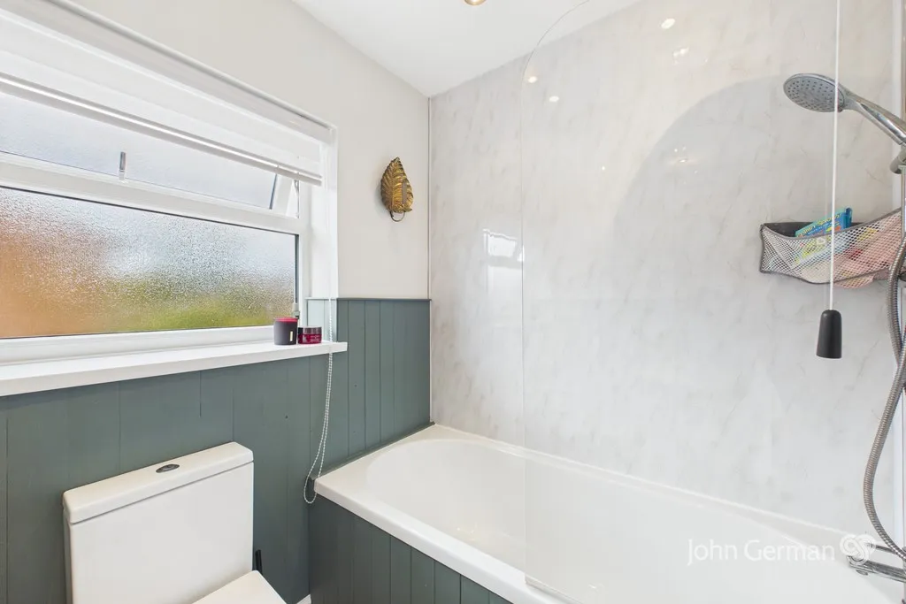 Norman Road, Tutbury, photo 18