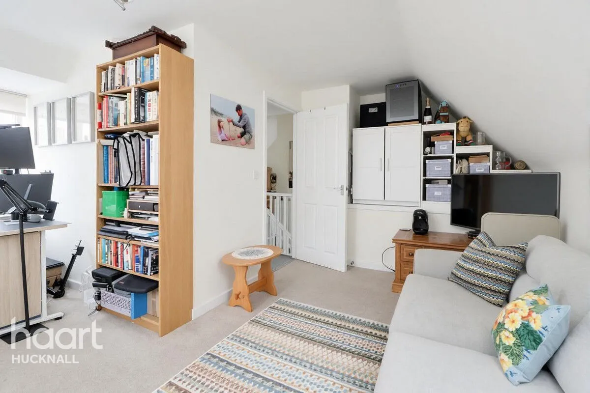 Henfrey Drive, Nottingham, NG15, photo 17