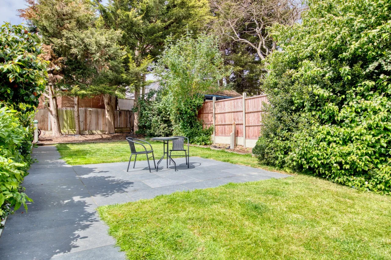 Cadogan Gardens, South Woodford, E18, photo 6