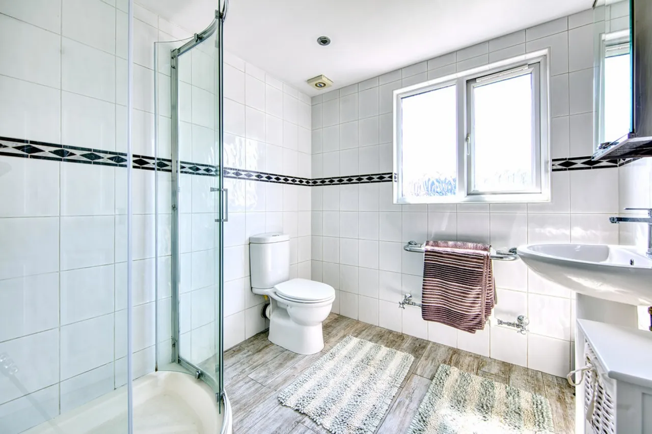 Cadogan Gardens, South Woodford, E18, photo 23