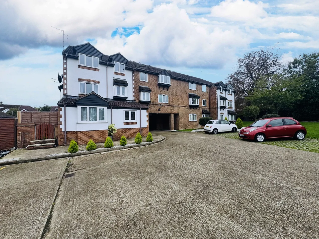 Eskdale Avenue, Northolt, UB5, photo 9