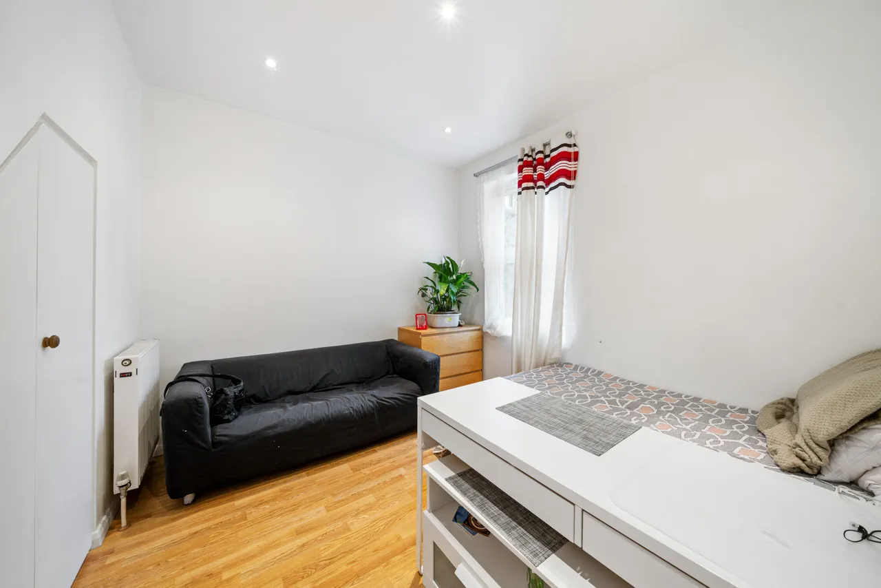 Montague Road, London, N15, photo 8