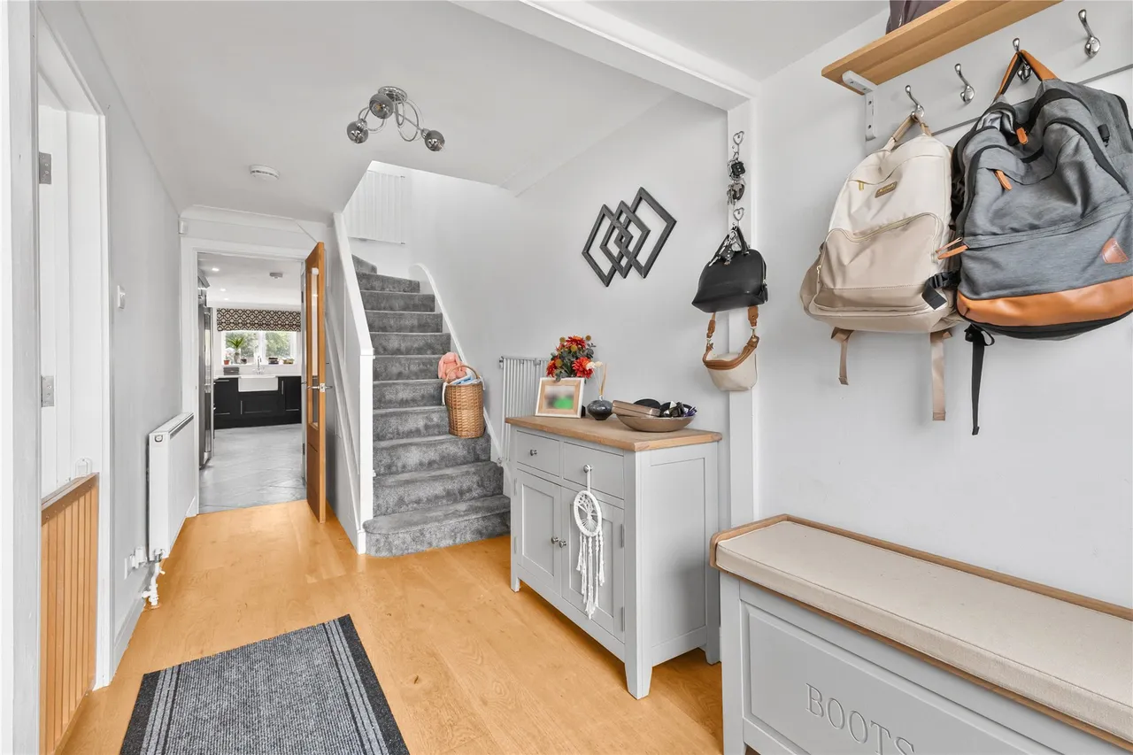 Gosden Road, West End, GU24, photo 6