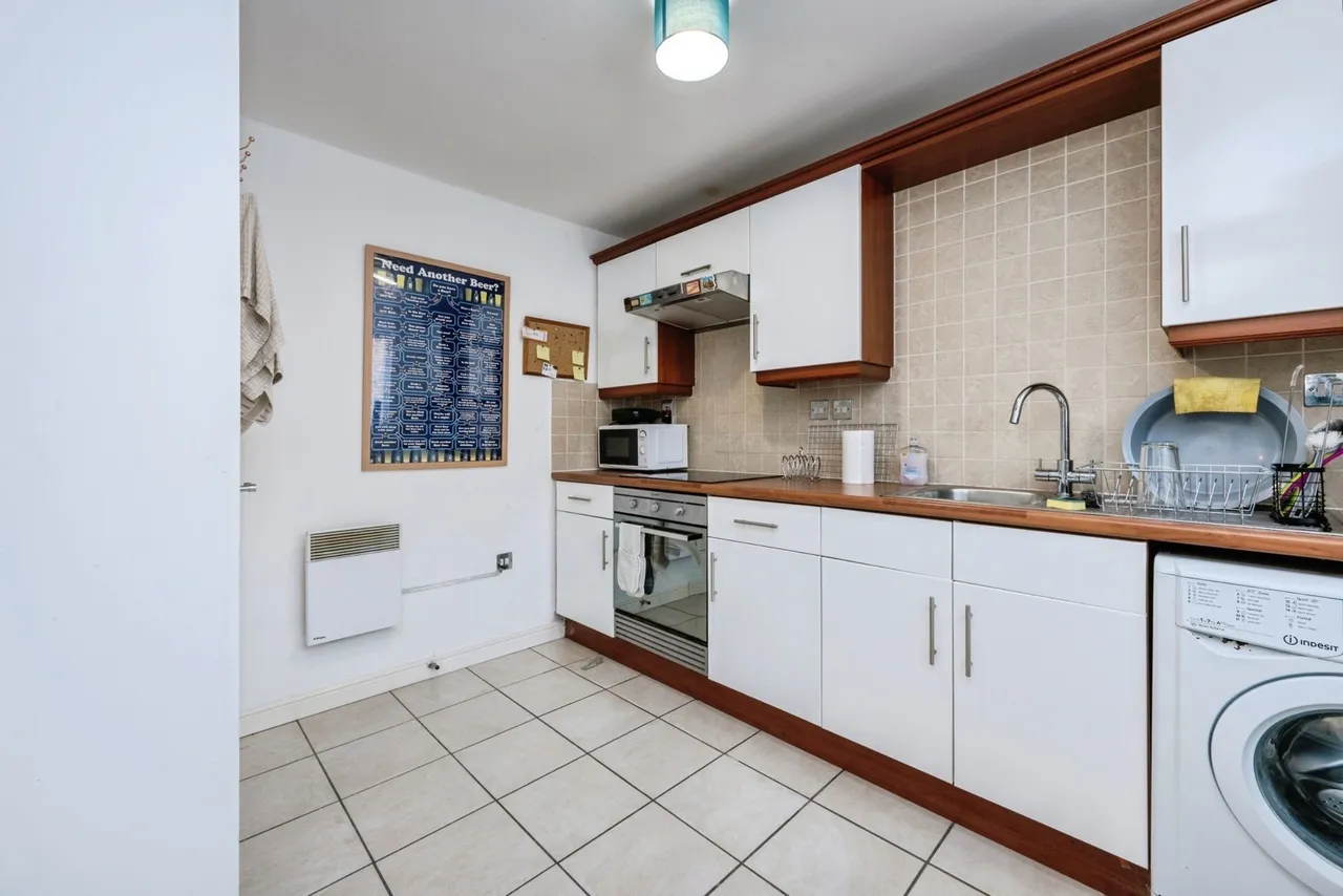 Crowe Road, Bedford, Bedfordshire, MK40, photo 8