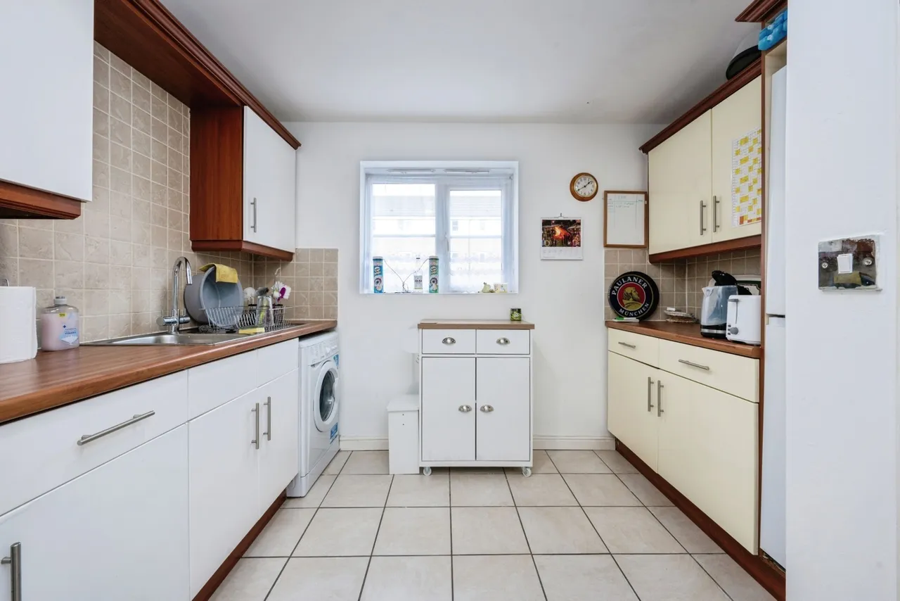 Crowe Road, Bedford, Bedfordshire, MK40, photo 4