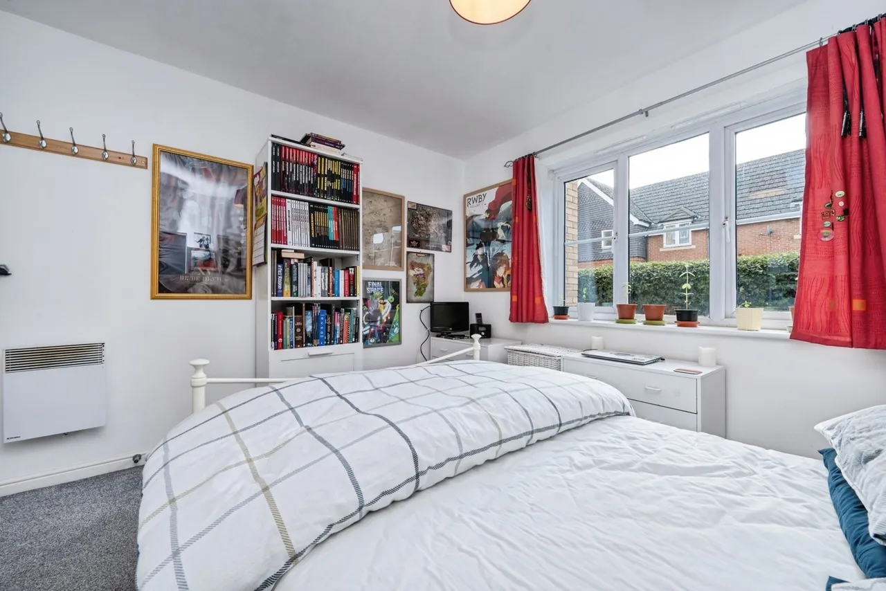 Crowe Road, Bedford, Bedfordshire, MK40, photo 13