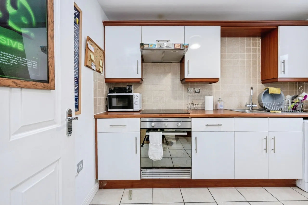 Crowe Road, Bedford, Bedfordshire, MK40, photo 9