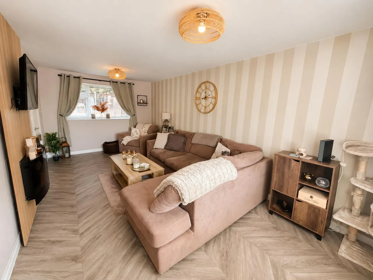 Chaucer Avenue, Radcliffe, Manchester, M26 3QS, photo 2