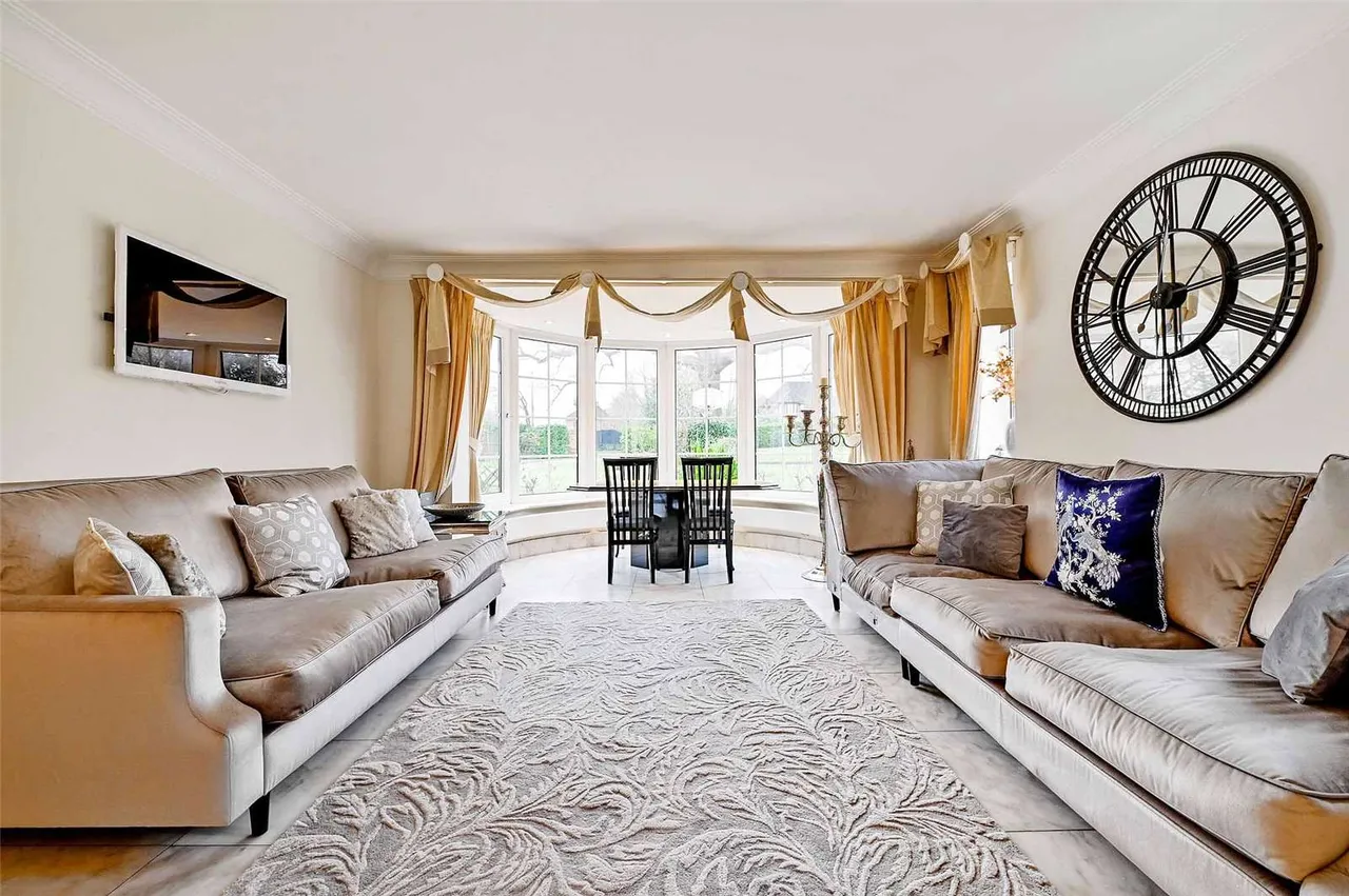 St. Leonards Hill, Windsor, SL4, photo 2