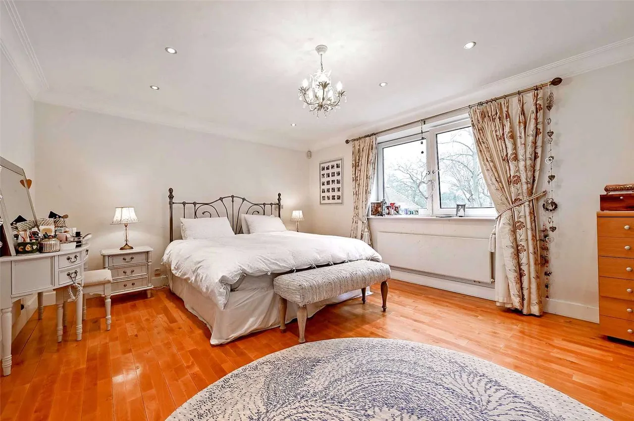 St. Leonards Hill, Windsor, SL4, photo 8
