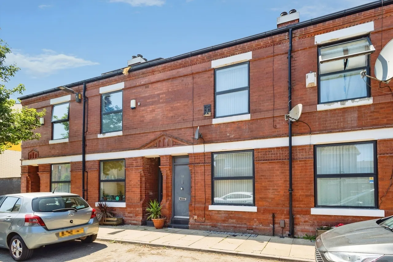 2 bed house for sale — Beresford Street, Manchester, Greater Manchester, M14
