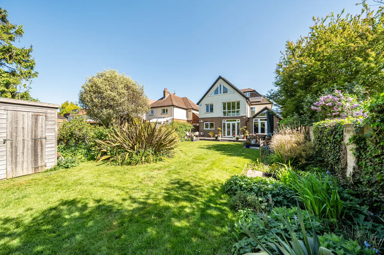 Laburnum Grove, Chichester, PO19, photo 5