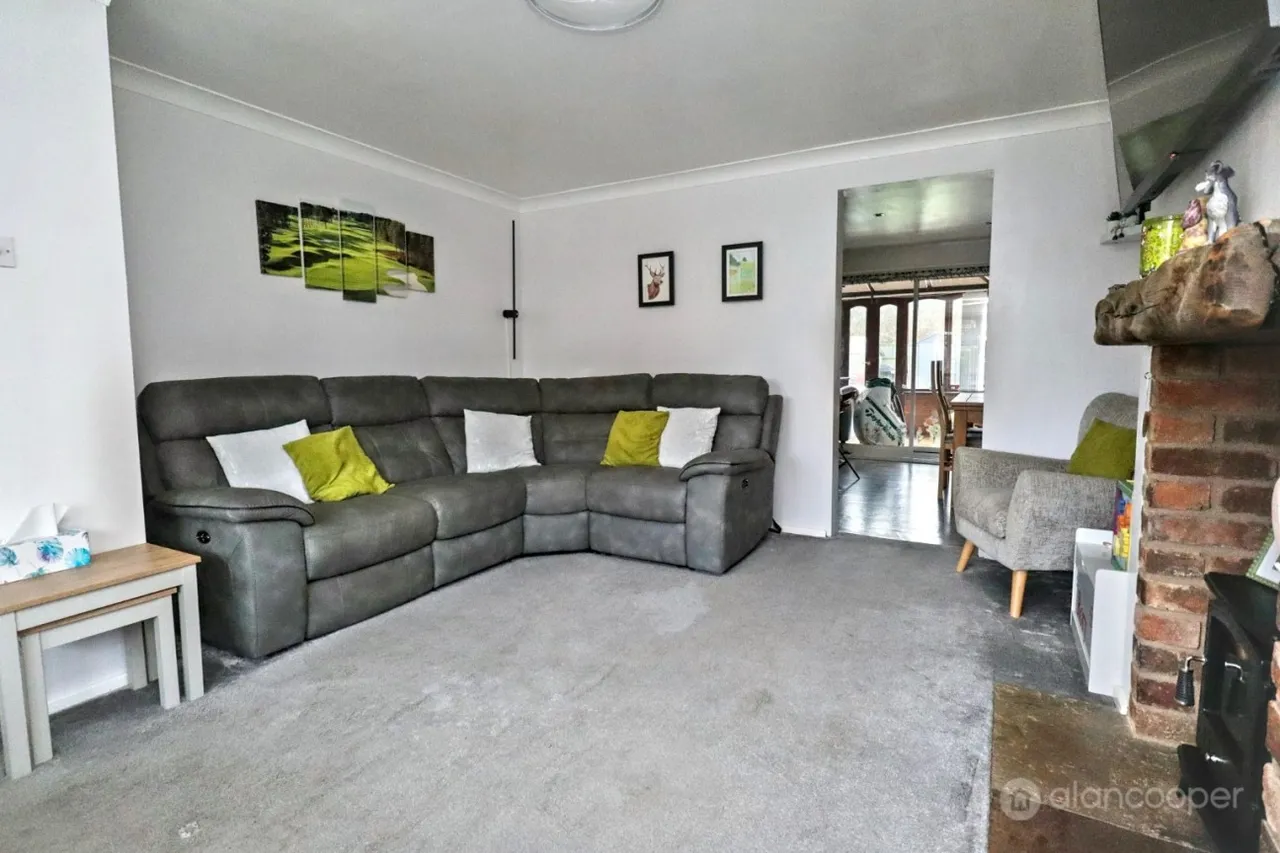 Launceston Drive, Horeston Grange, CV11, photo 3
