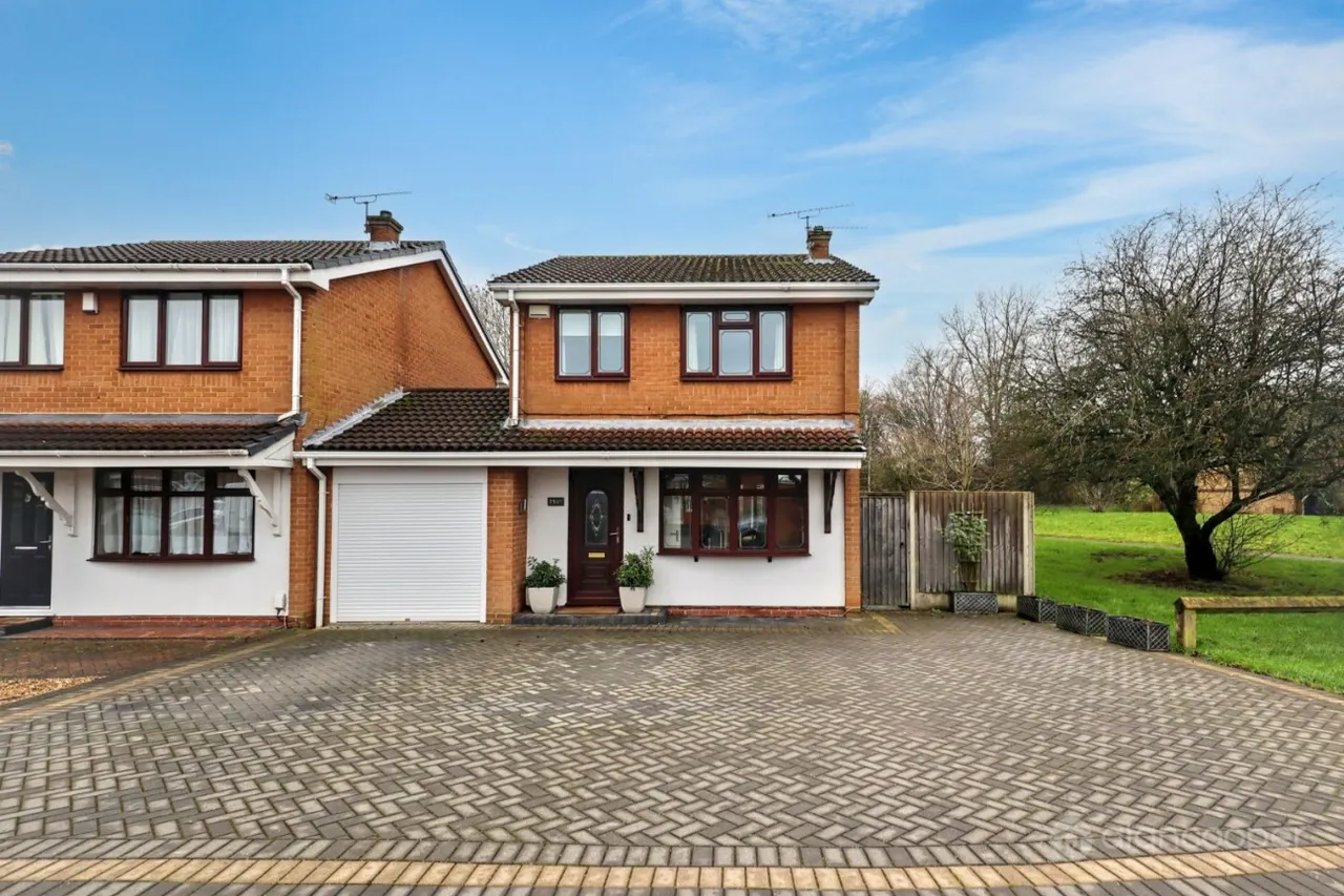 3 bed house for sale, Launceston Drive, Horeston Grange, CV11