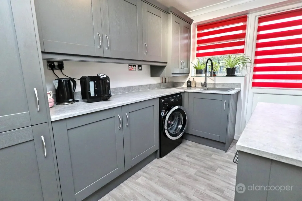 Launceston Drive, Horeston Grange, CV11, photo 13