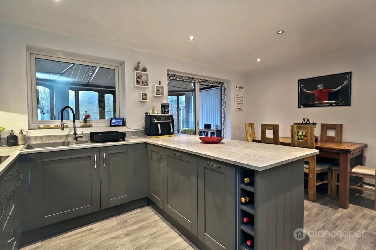 Launceston Drive, Horeston Grange, CV11, photo 9