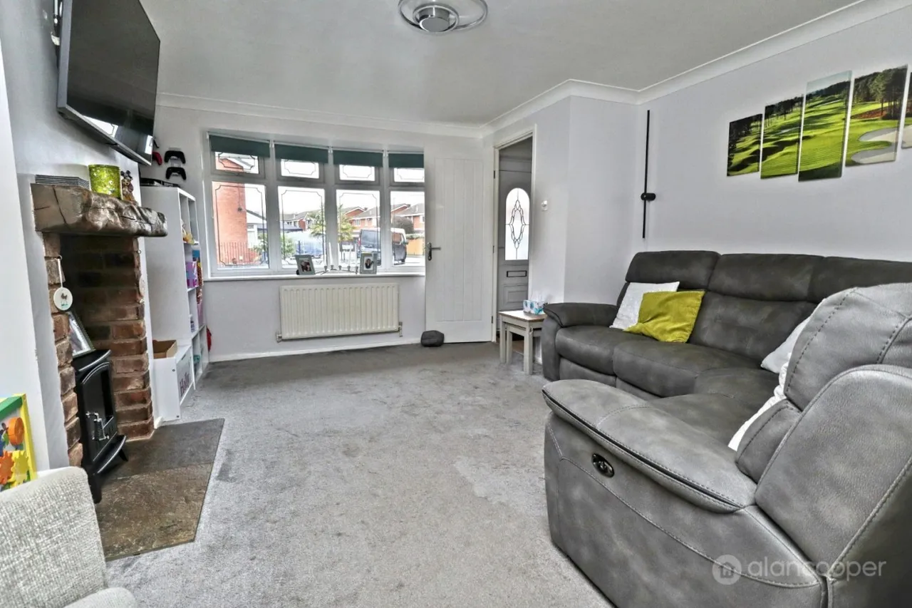 Launceston Drive, Horeston Grange, CV11, photo 4