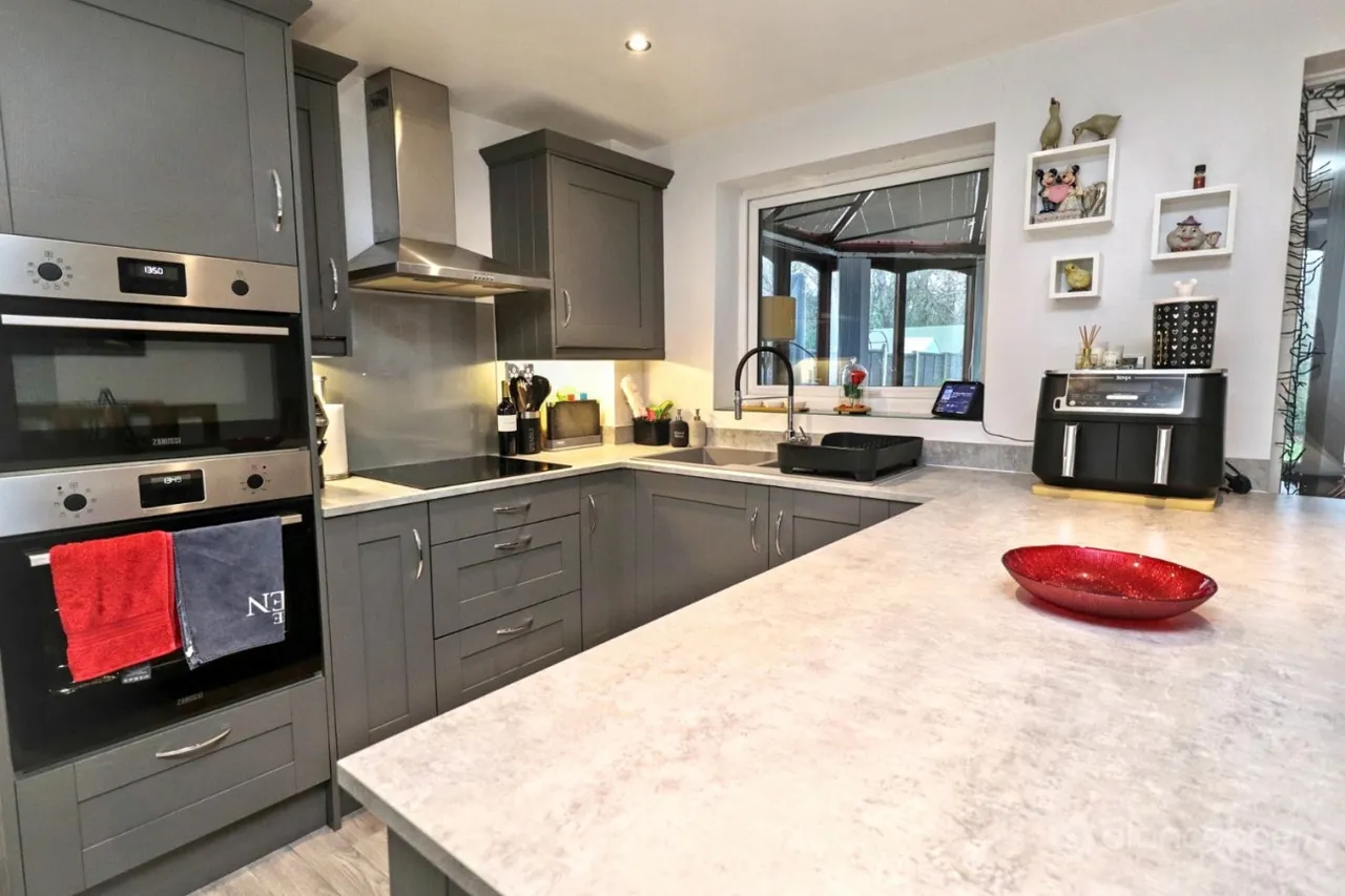 Launceston Drive, Horeston Grange, CV11, photo 7