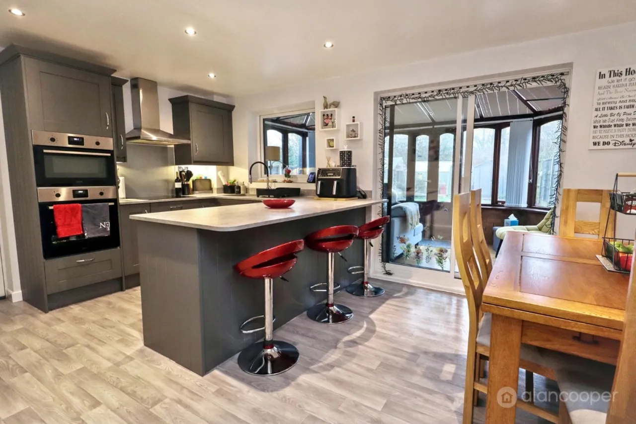 Launceston Drive, Horeston Grange, CV11, photo 6