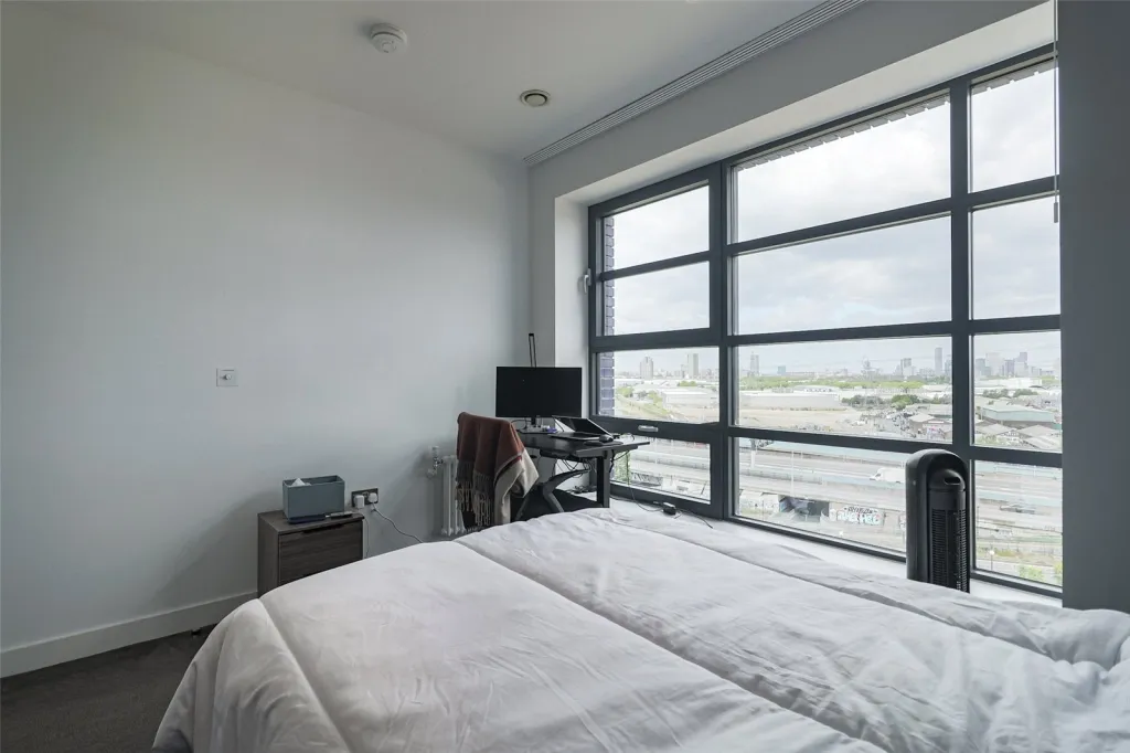 Lookout Lane, Canning Town, E14, photo 21