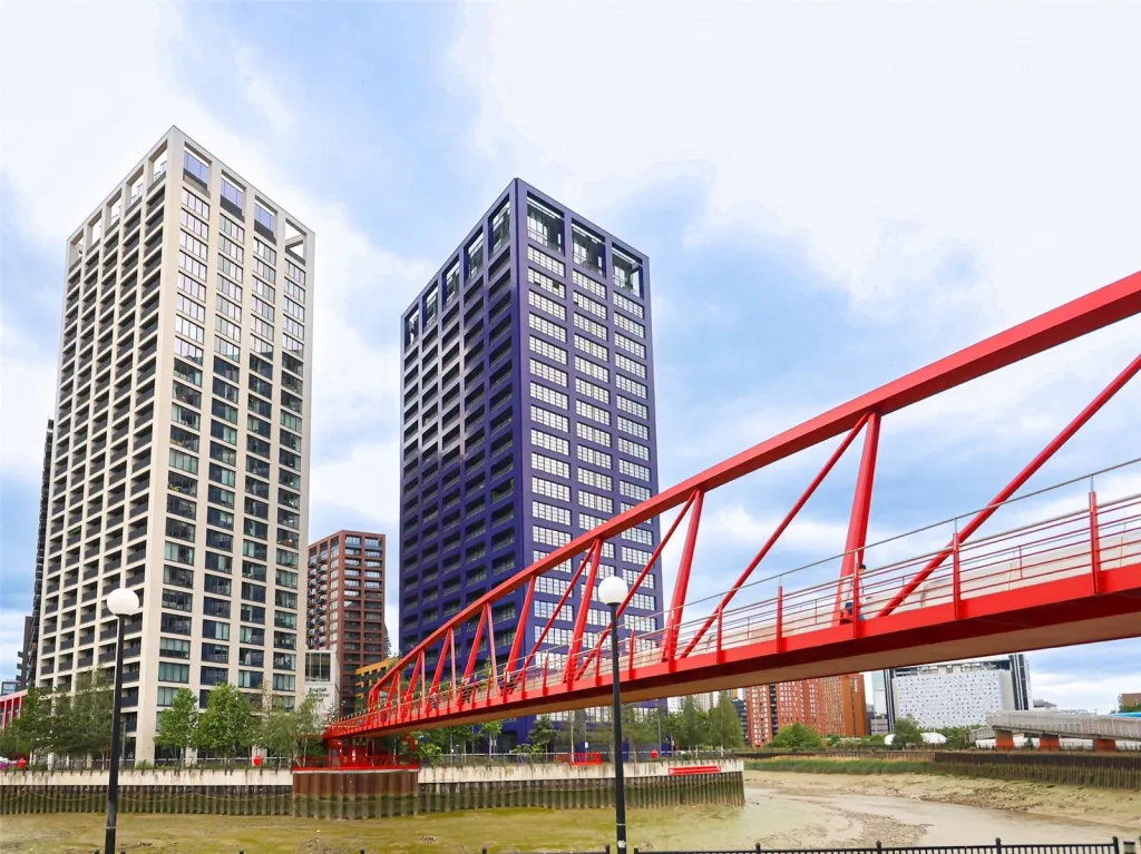 2 bed flat for sale, Lookout Lane, Canning Town, E14