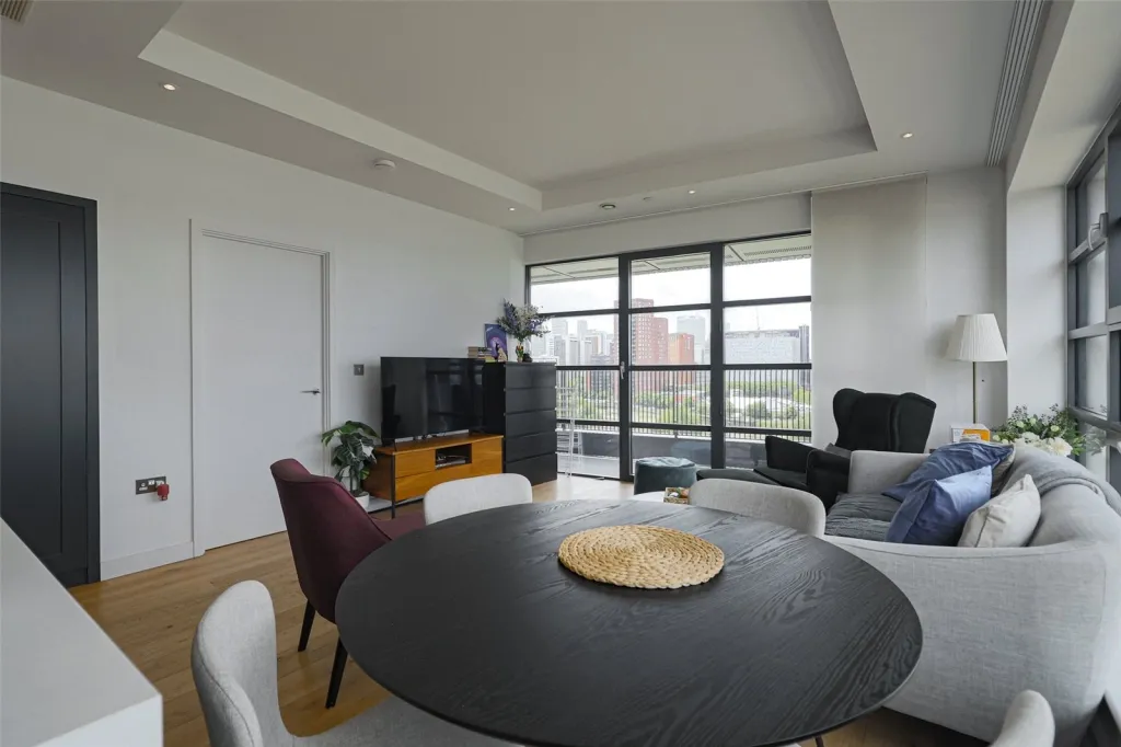 Lookout Lane, Canning Town, E14, photo 9