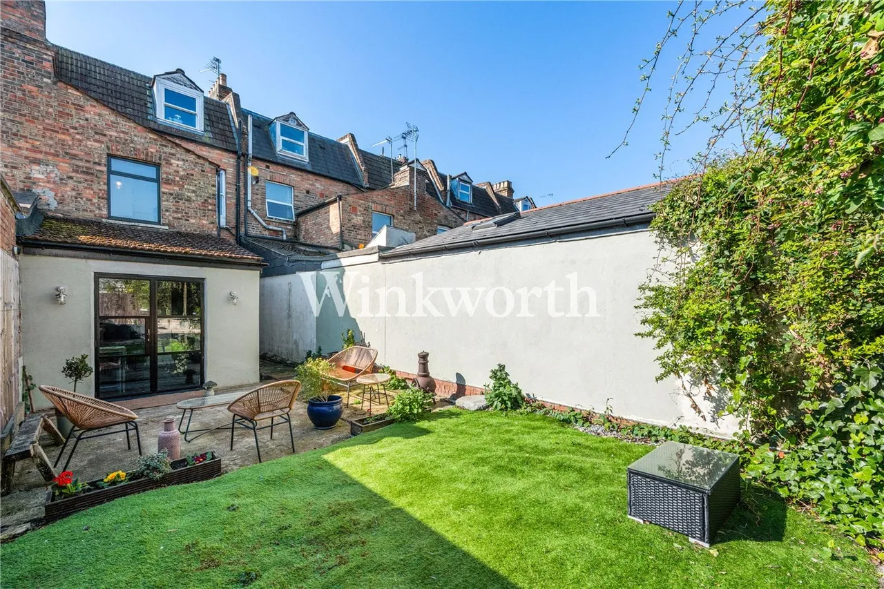 Whittington Road, London, N22, photo 4