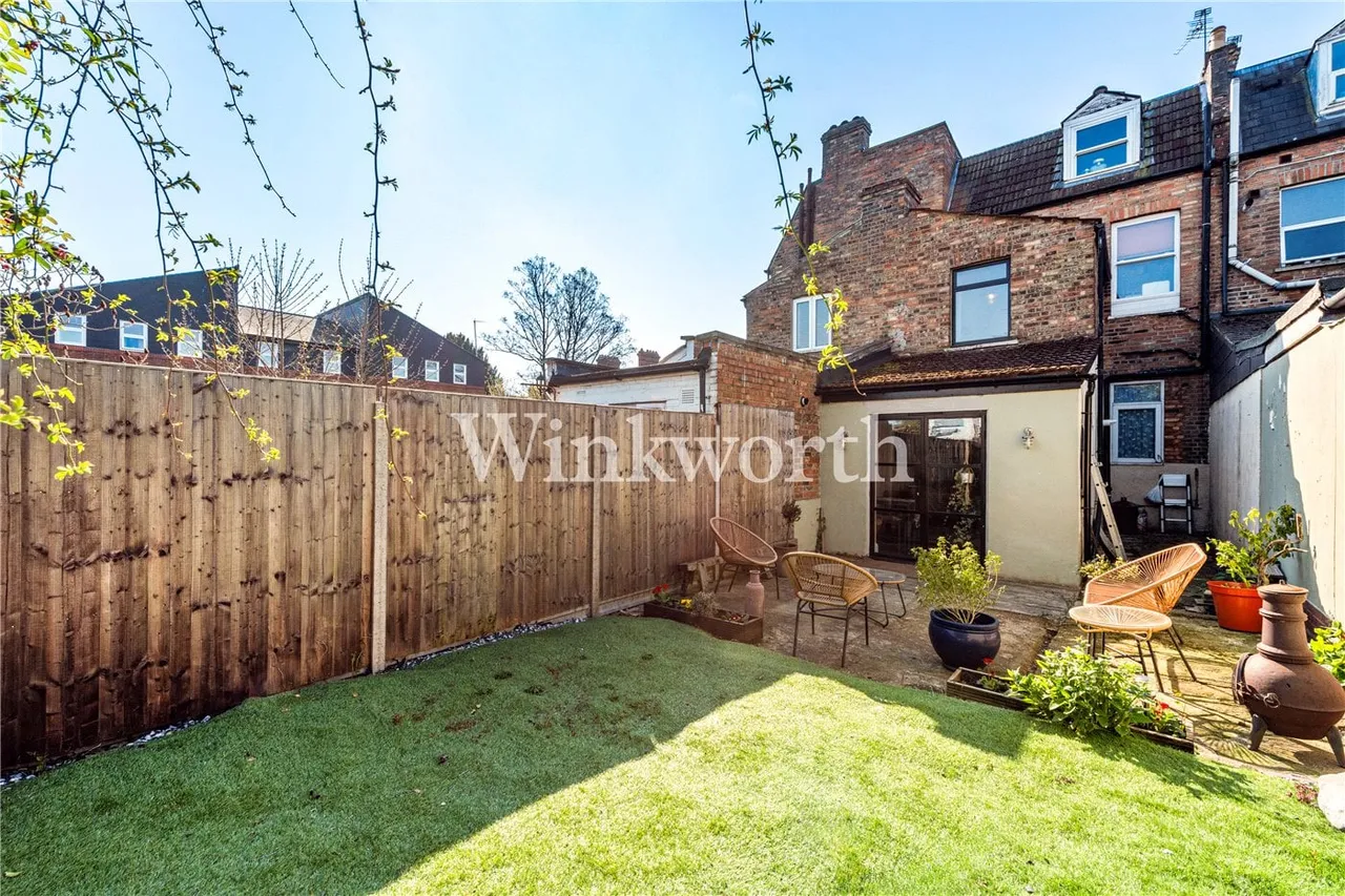 Whittington Road, London, N22, photo 5