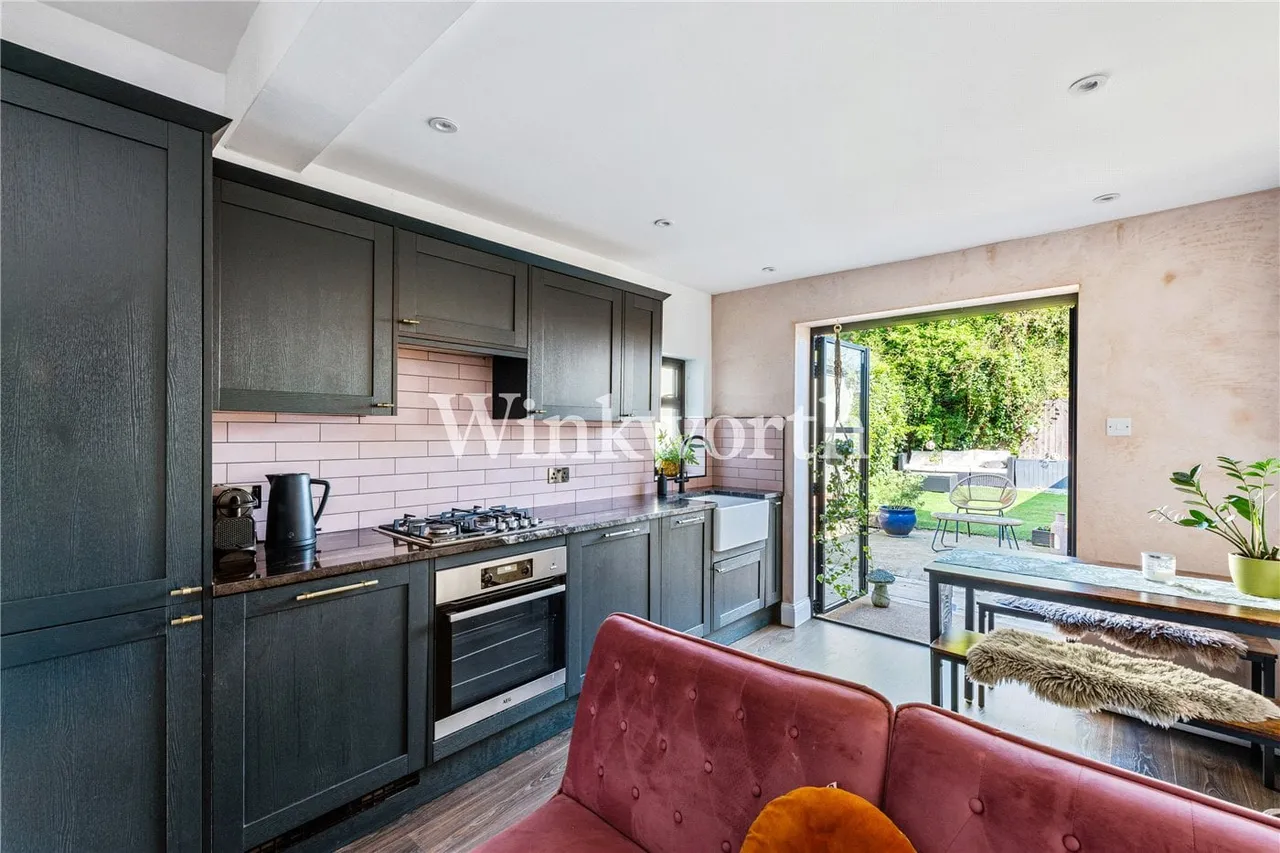 Whittington Road, London, N22, photo 10