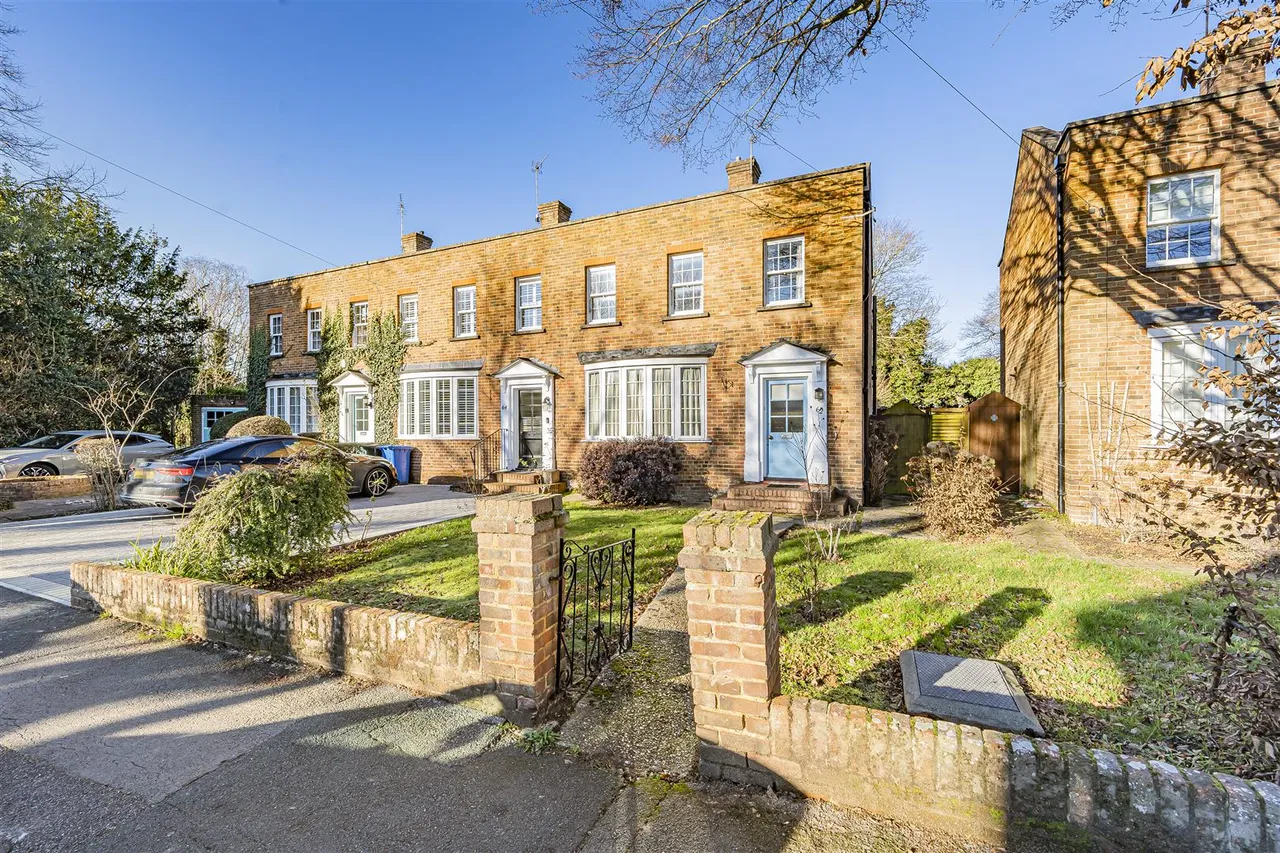 3 bed house for sale — Parsonage Lane, Windsor, SL4 5EN