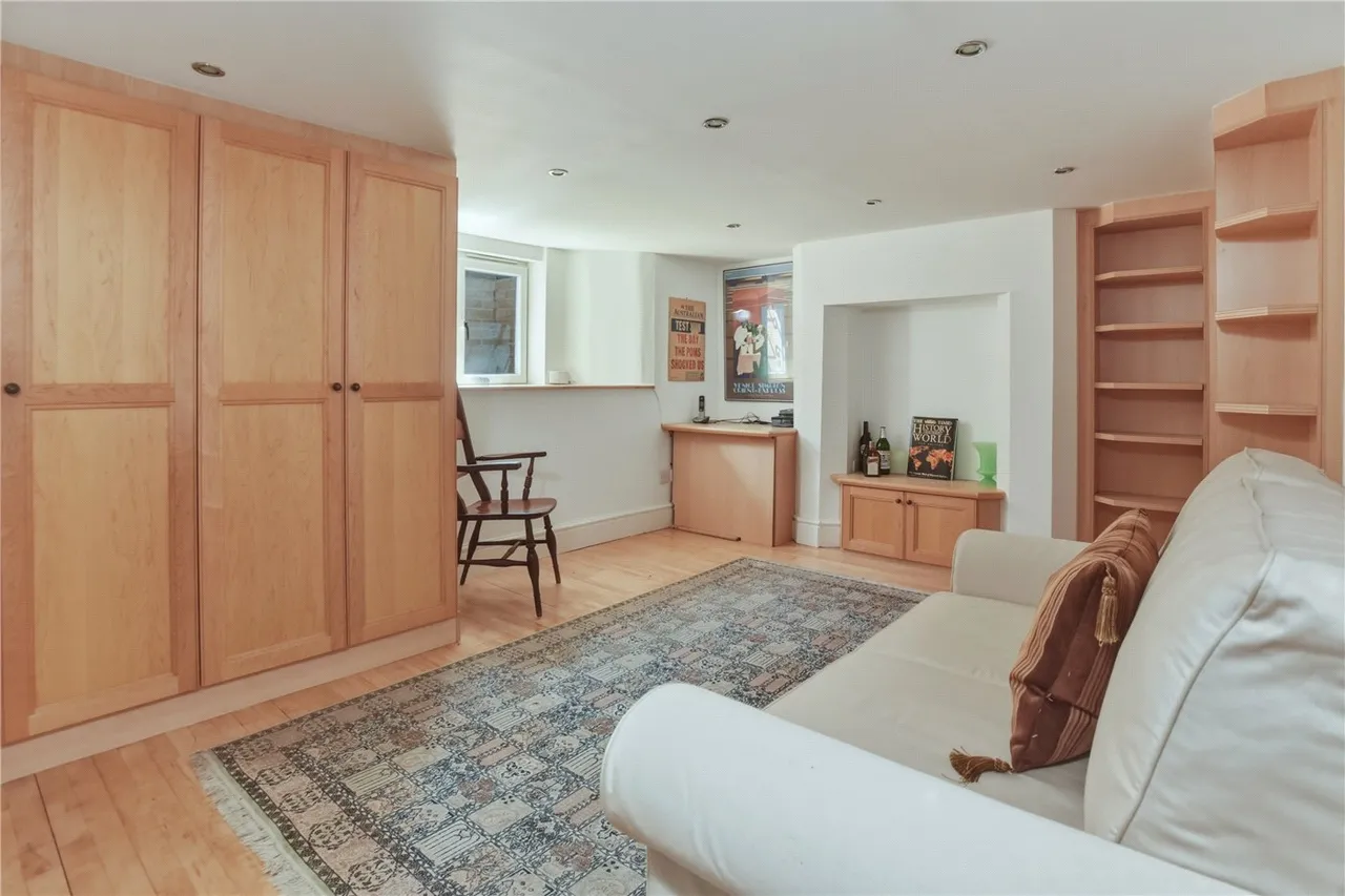 Broad Street, Stratford-upon-Avon, Warwickshire, CV37, photo 6
