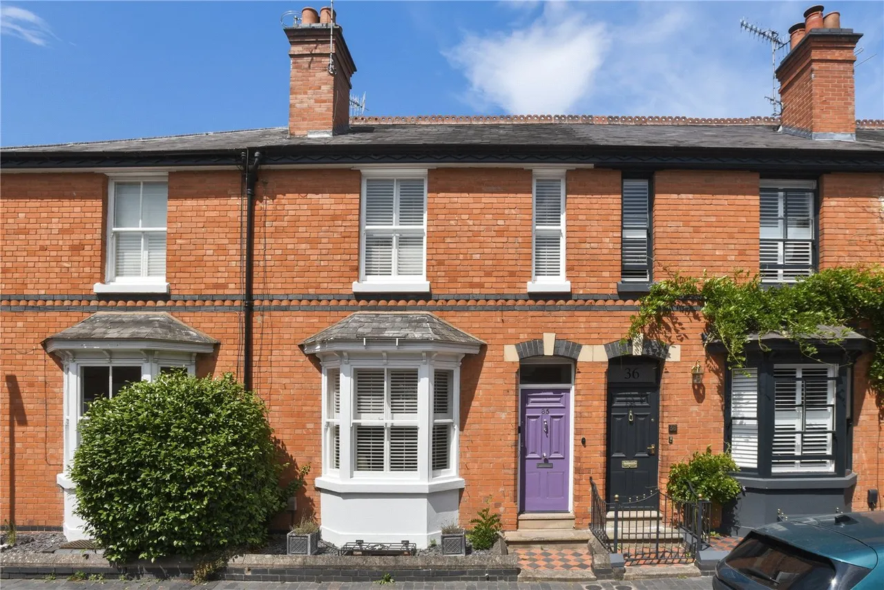 2 bed house for sale — Broad Street, Stratford-upon-Avon, Warwickshire, CV37