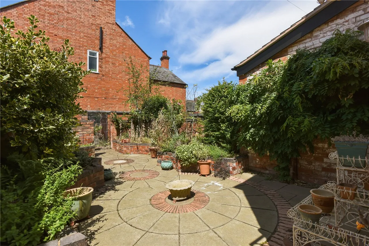 Broad Street, Stratford-upon-Avon, Warwickshire, CV37, photo 7