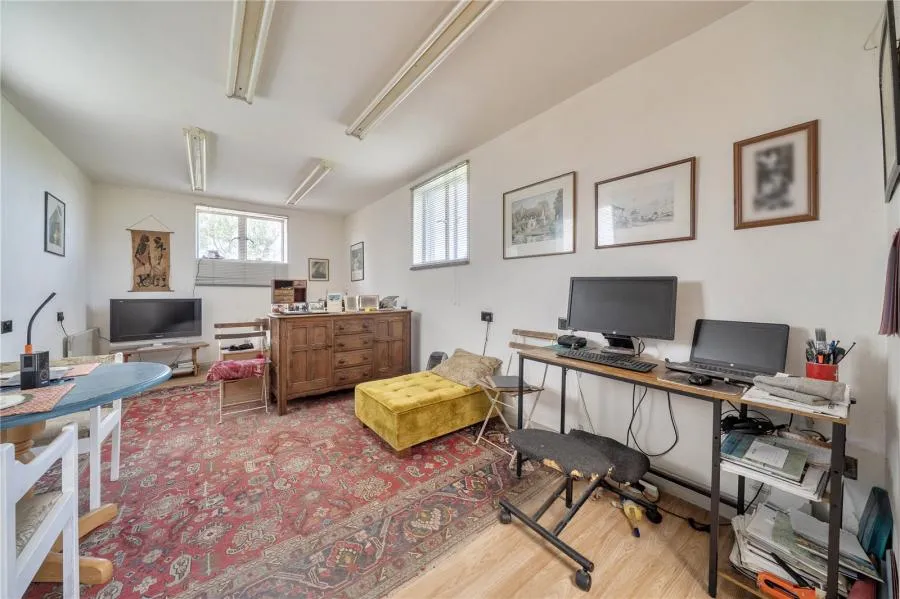 Crowell Road, Chinnor, OX39, photo 5