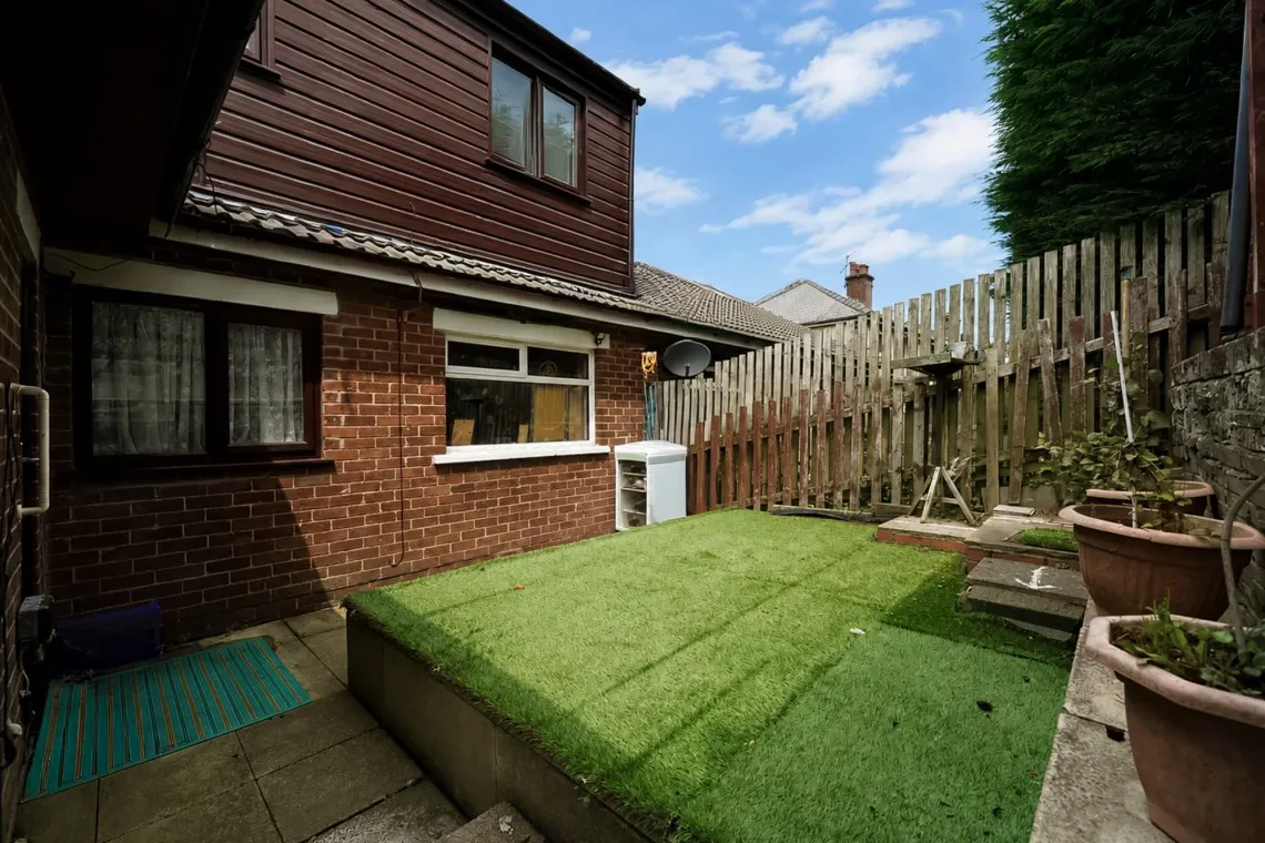 Blackburn Road, Chorley, PR6, photo 5
