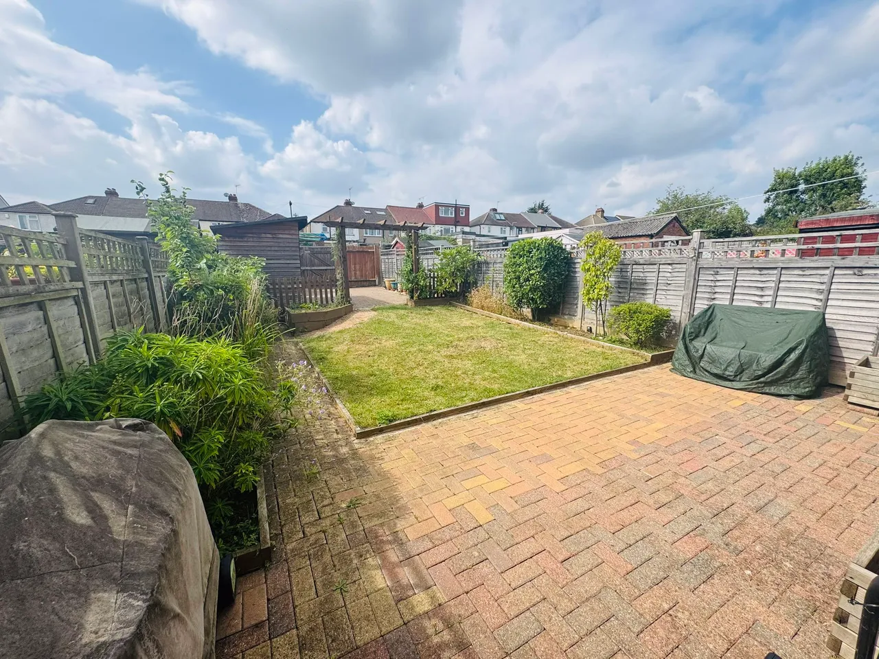 The Fairway, Northolt, UB5, photo 10