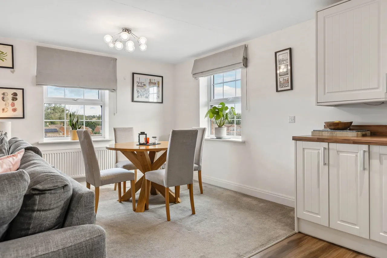 Shepherds Place, Shefford, SG17, photo 13