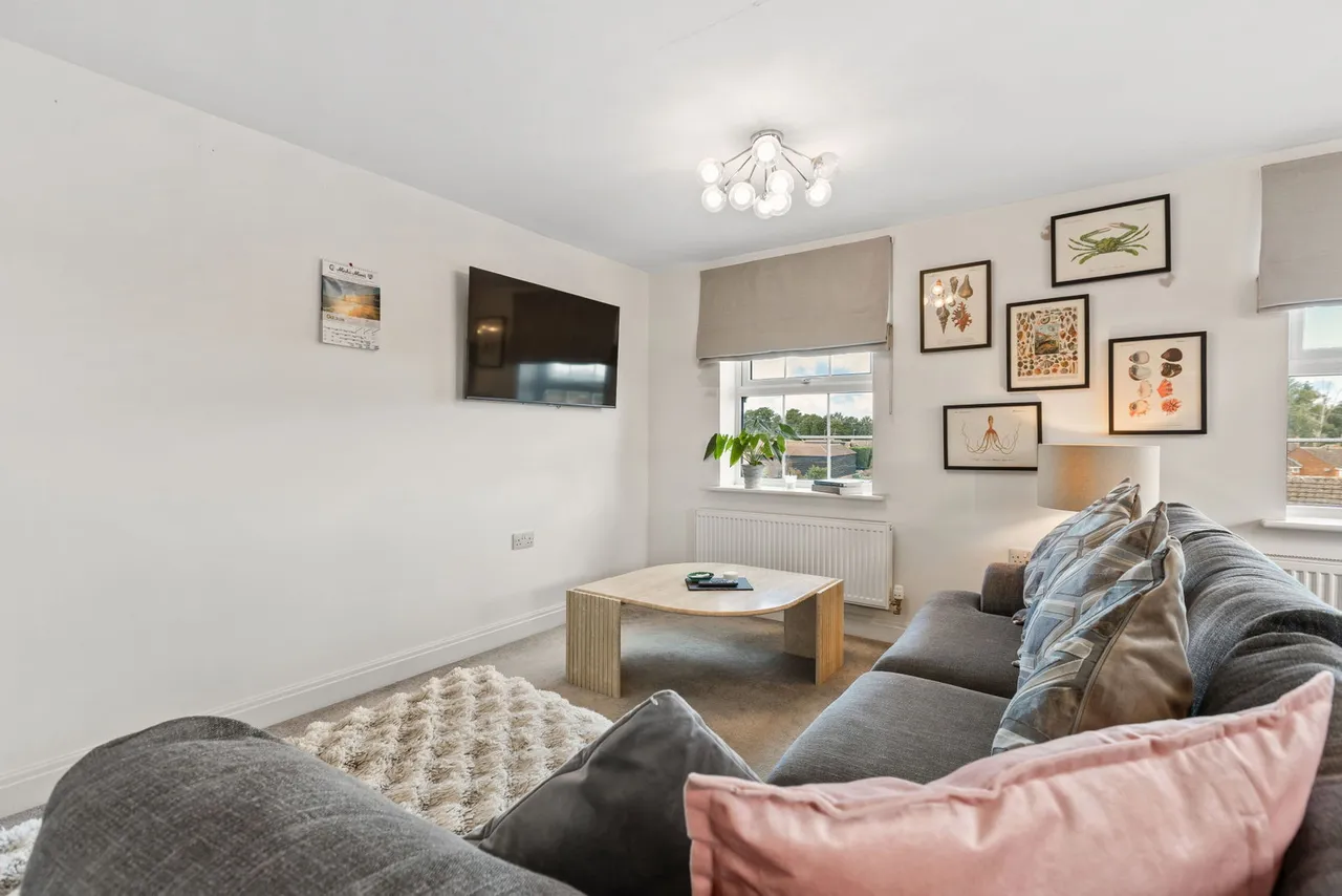 Shepherds Place, Shefford, SG17, photo 11