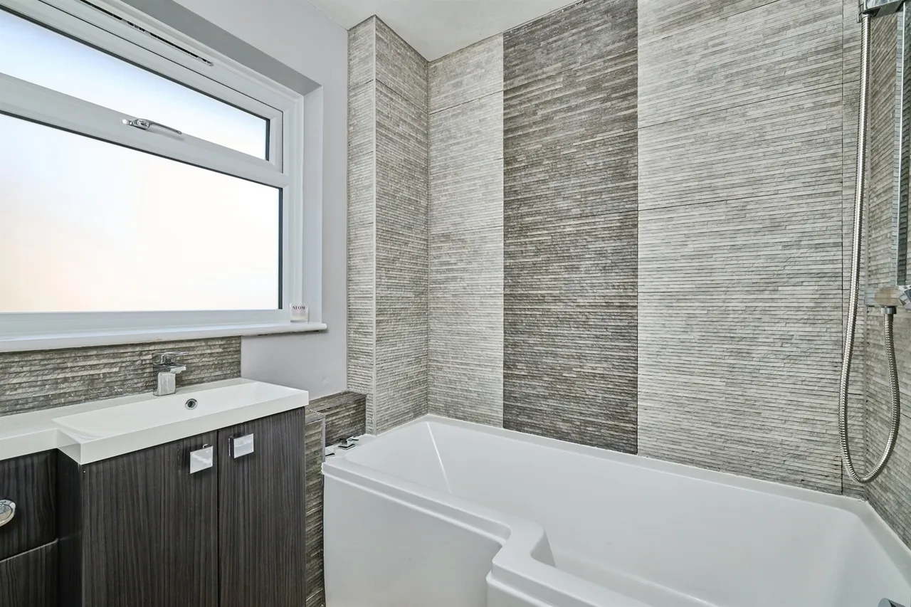 School Lane, Peterborough, PE6, photo 14