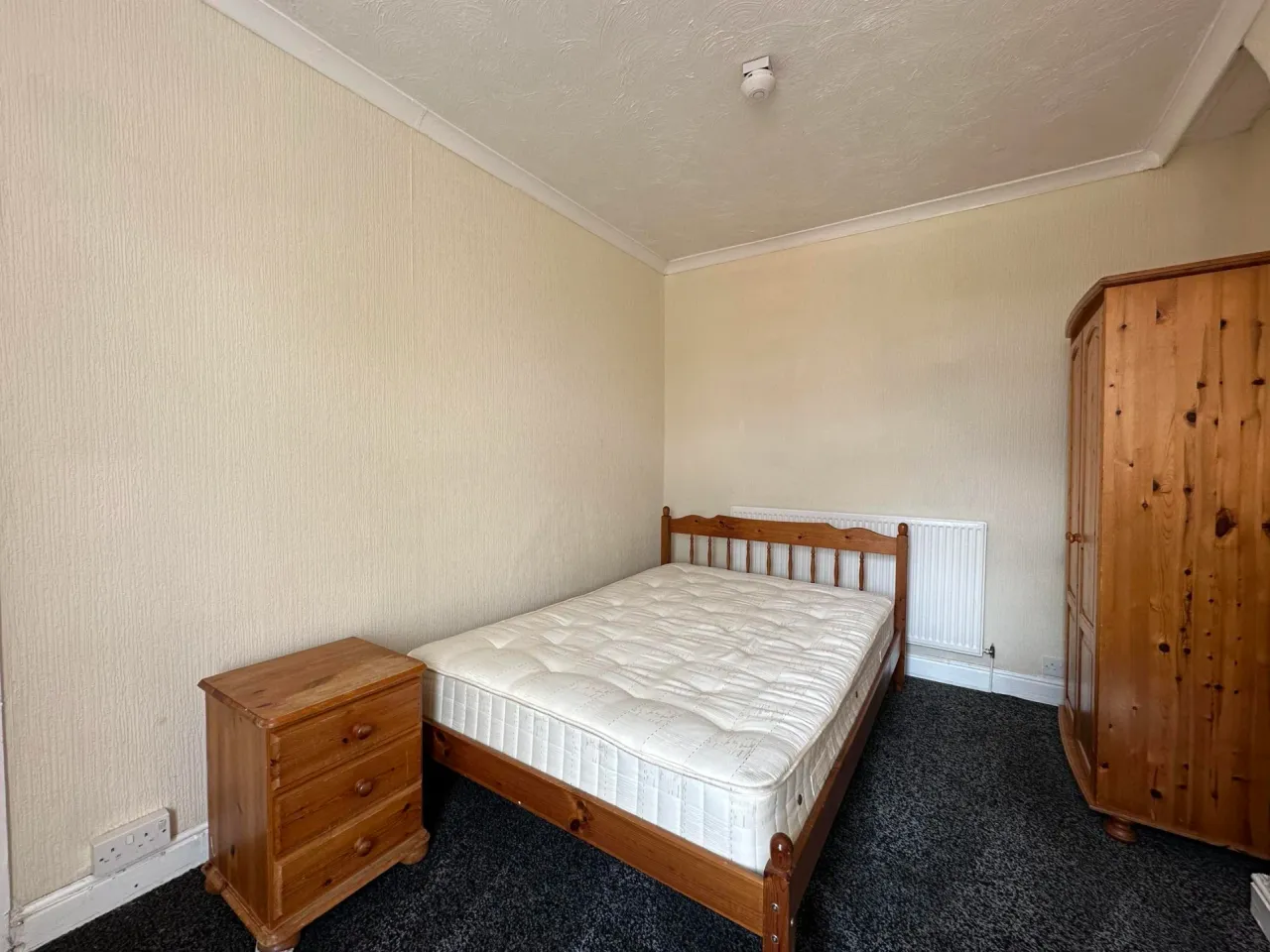 Middlewich Street, Crewe, photo 4