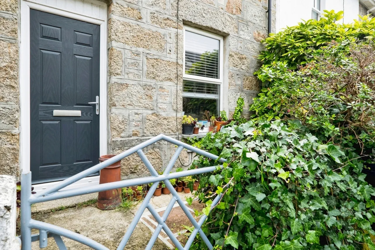 Taroveor Terrace, Penzance, TR18, photo 18