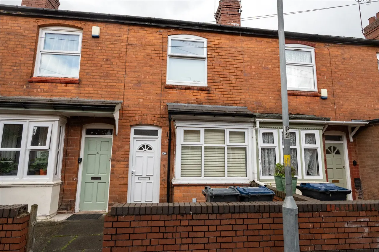 2 bed house for sale — Holly Avenue, Runcorn Road, Balsall Heath, Birmingham, B12 8RJ