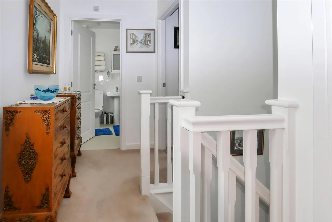 Thompson Grove, Littlehampton, photo 7