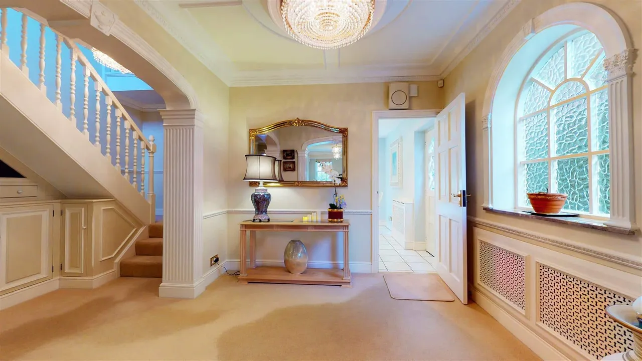 Great Owl Road, Chigwell, photo 8